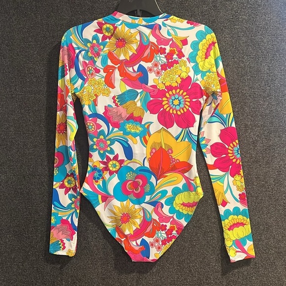 NWT Trina Turk Standard Fontaine Paddle/onepiece/rashguard/board swimming suit - Picture 4 of 8